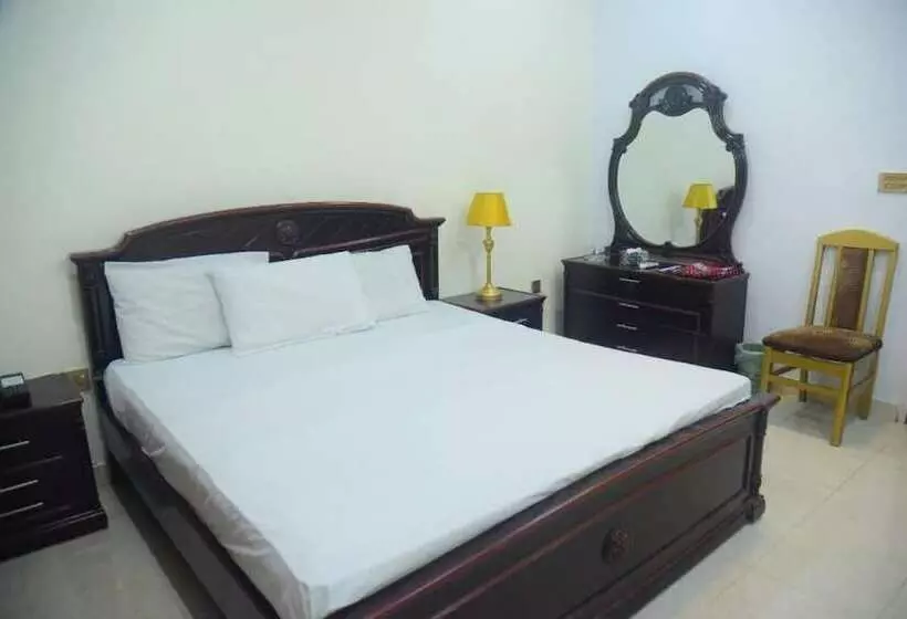 هتل Shaheen Continental Multan