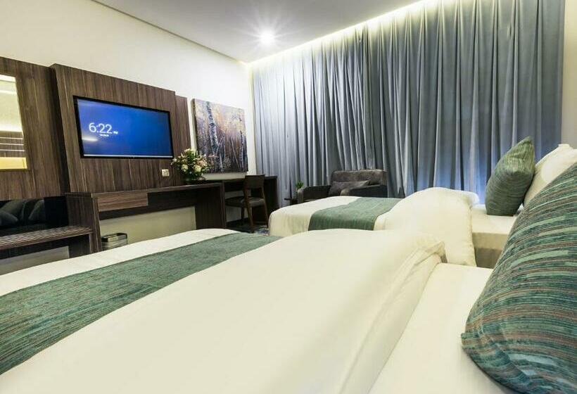 White Diamond Hotel Sari