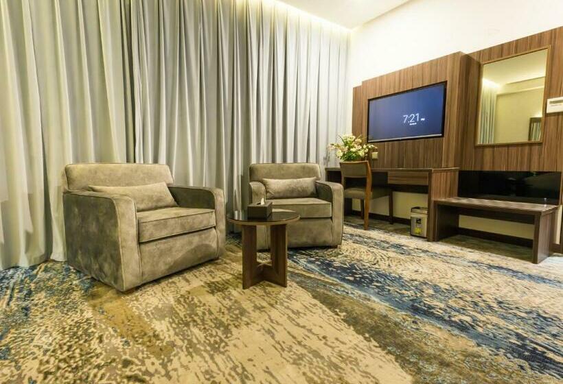 White Diamond Hotel Sari