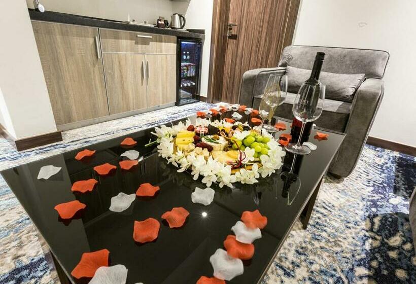 White Diamond Hotel Sari