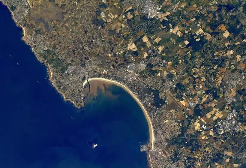 Le Cottage Baulois Entre Mer Et Nature  Plages  Tout à Vélo Ou à Pied  Piscine Couverte