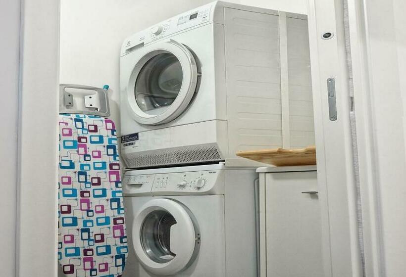 Lo Scoglio Della Formica B&b