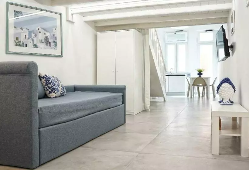 Lo Scoglio Della Formica B&b