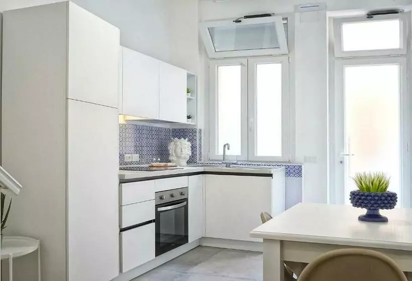 Lo Scoglio Della Formica B&b