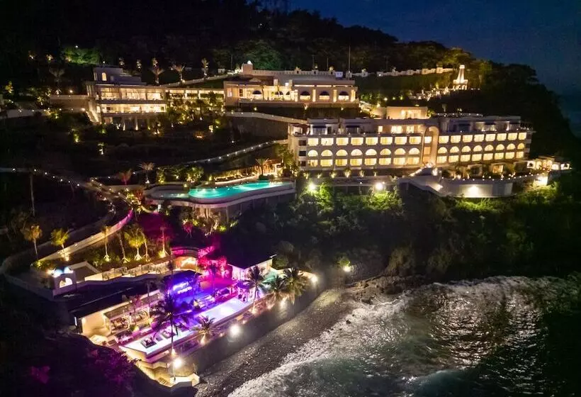 Royal Avila Boutique Resort