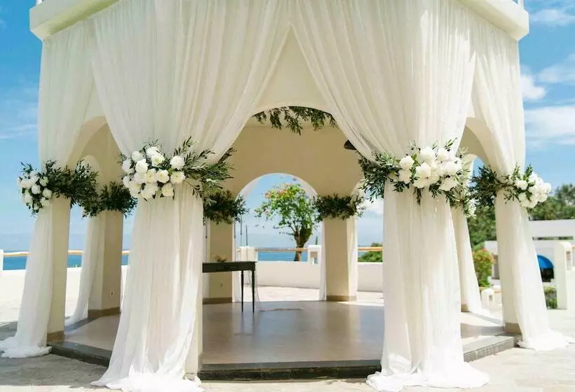 Royal Avila Boutique Resort