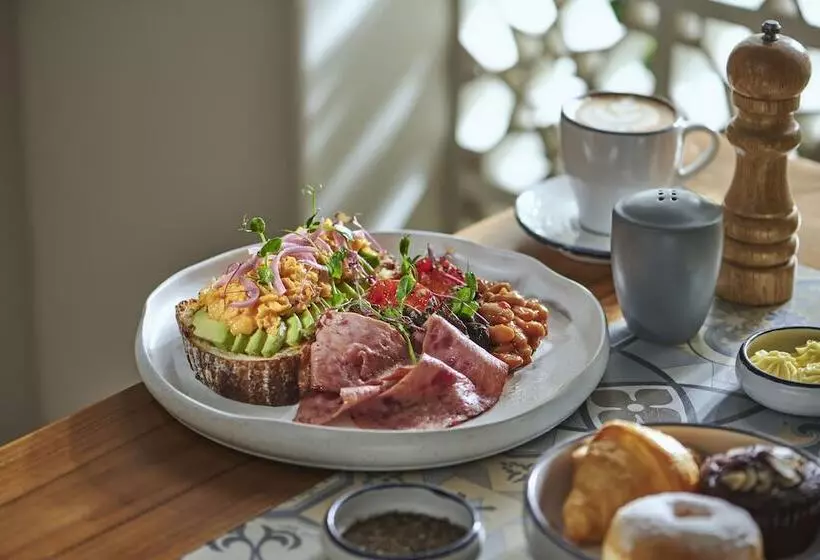 Royal Avila Boutique Resort