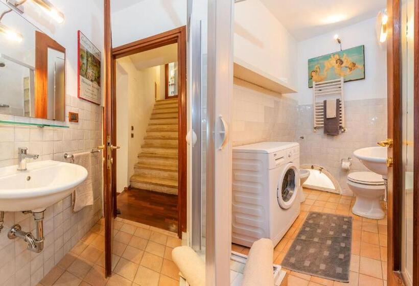 ベッドアンドブレックファースト Torre Del Miracolo