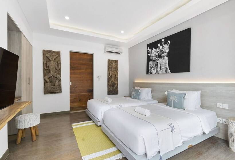 Cuci Mata Villa By Hombali