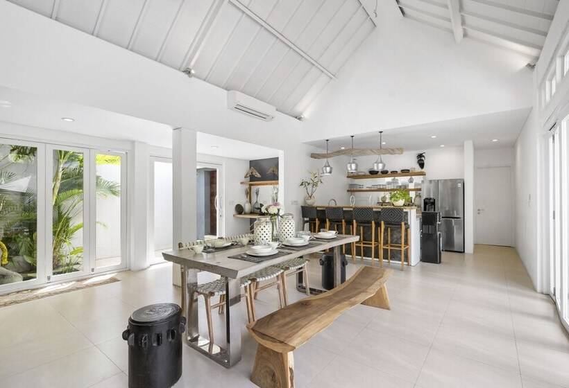 Cuci Mata Villa By Hombali