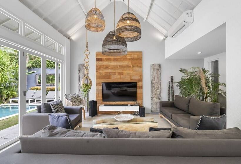 Cuci Mata Villa By Hombali