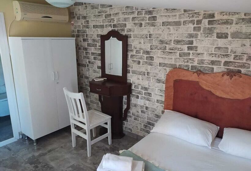 Dionysos Otel & Restoran & Ada Kahvaltı