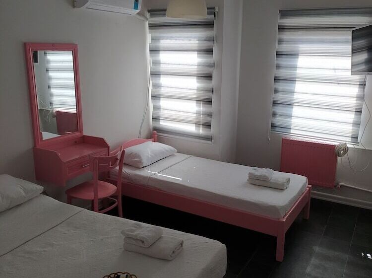 Dionysos Otel & Restoran & Ada Kahvaltı