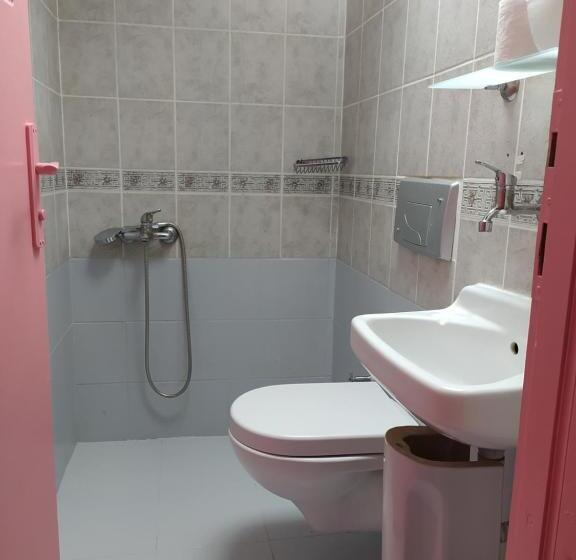 Dionysos Otel & Restoran & Ada Kahvaltı