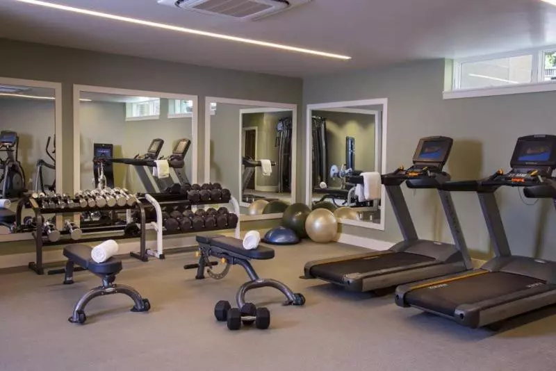 Hotelli 3 Bedroom Mountain Residence In The Heart Of Aspen With Amenities Including Heated Pool, Hot Tubs, G