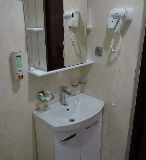 هتل Gulistan