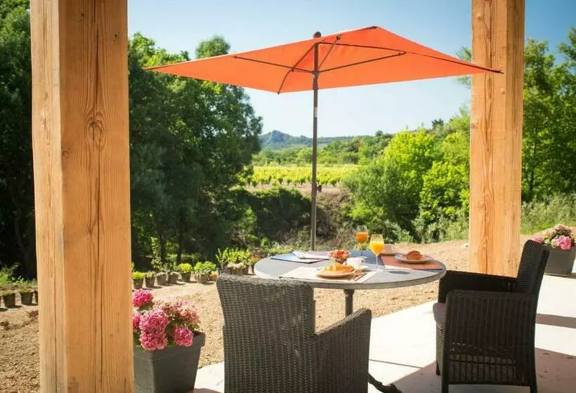 Aamiaismajoitus (B&B) Villa D Illouvre