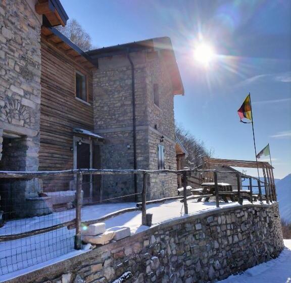 Отель Le Casette Di Laila