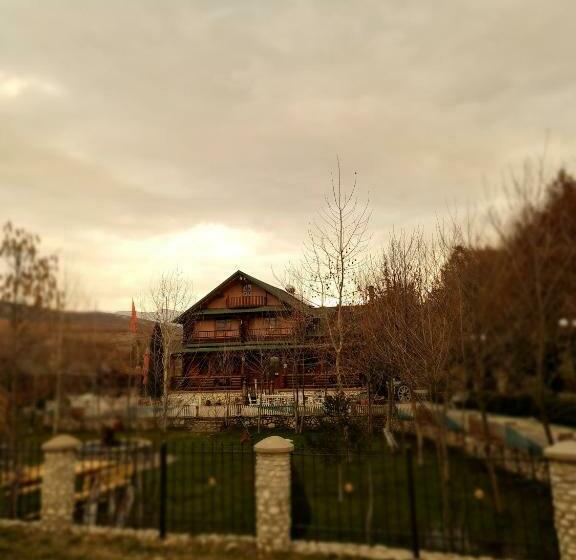 酒店 Sofra Kolonjare Agroturizem