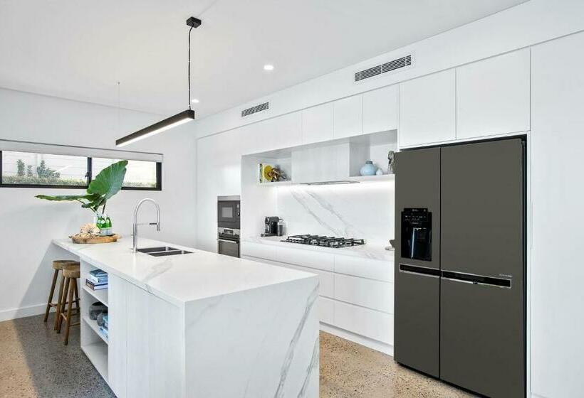 Le Booker Beachfront