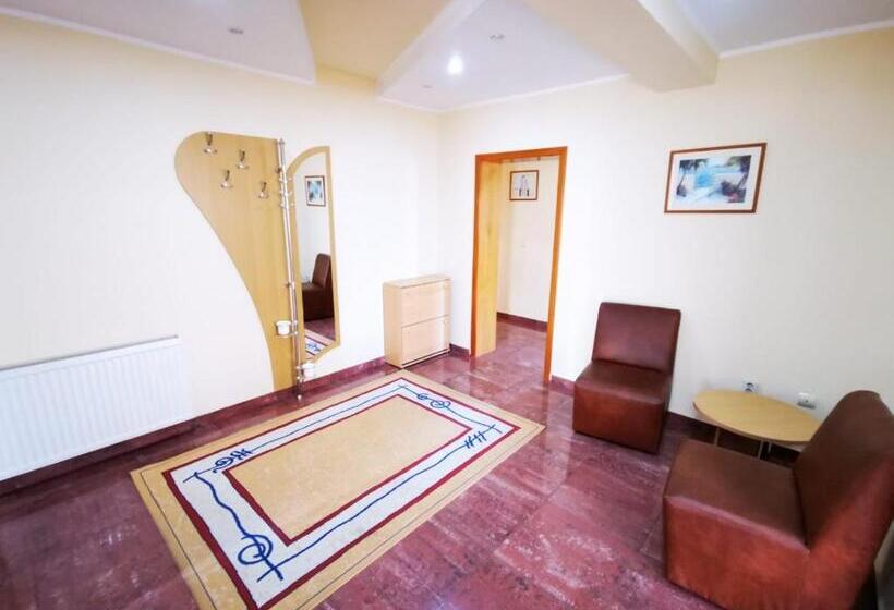 پانسیون Apartamente Vila Arcadia