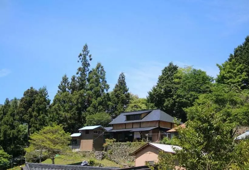 ペンション Guesthouse Boro Ya