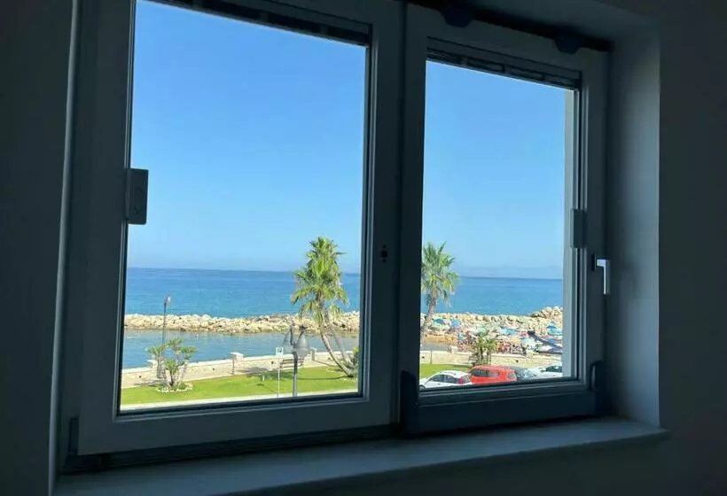 ペンション Un Posto Al Mare