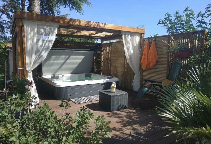 Majatalo La Villa Des Cèdres Cap D Agde Adult Only