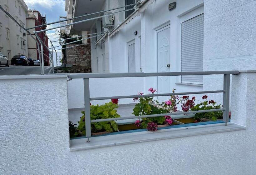 Sweet Dreams Duplex 1