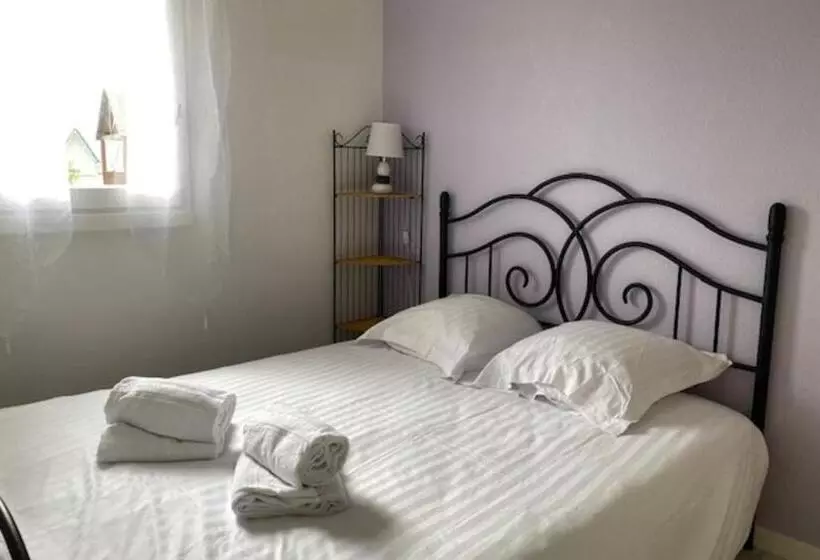 23m Peaceful With Balcony With Sea View !
