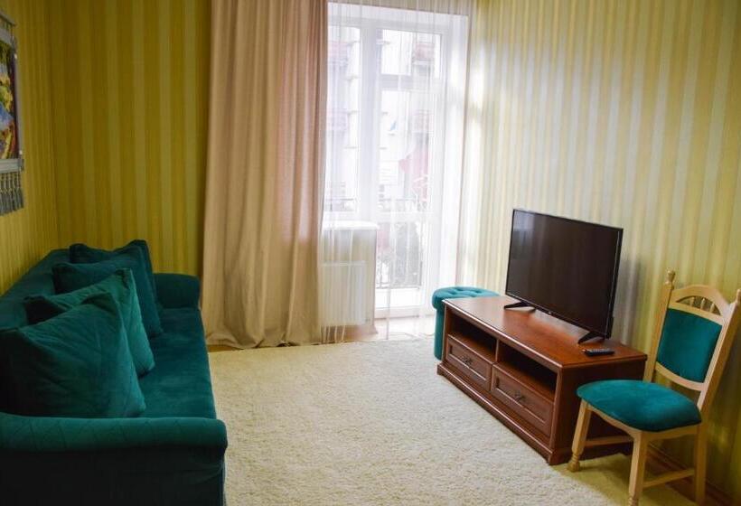 Cămin гок віват