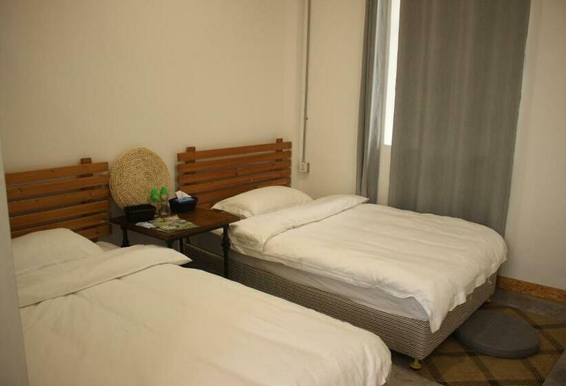 הוסטל Kaiping Tangkou Village Inn