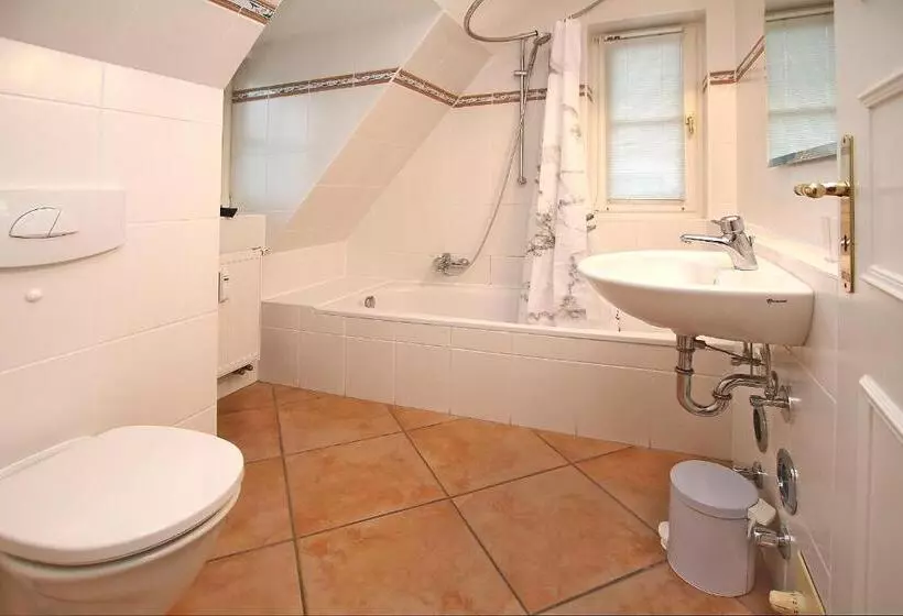 Badestraße 18a, Herzmuschel, Whg 10