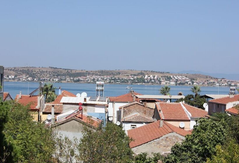 مبيت وإفطار Ayvalık Pansiyon