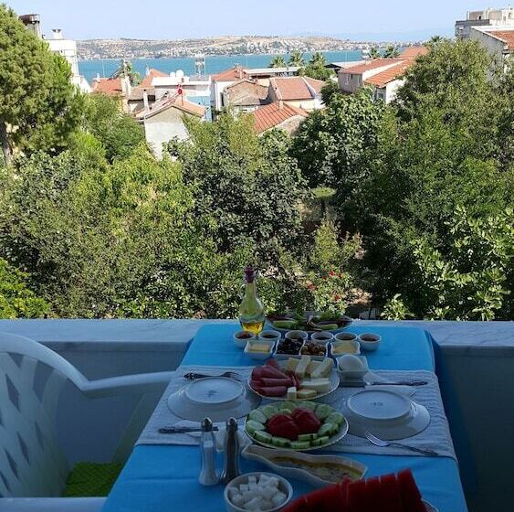 مبيت وإفطار Ayvalık Pansiyon
