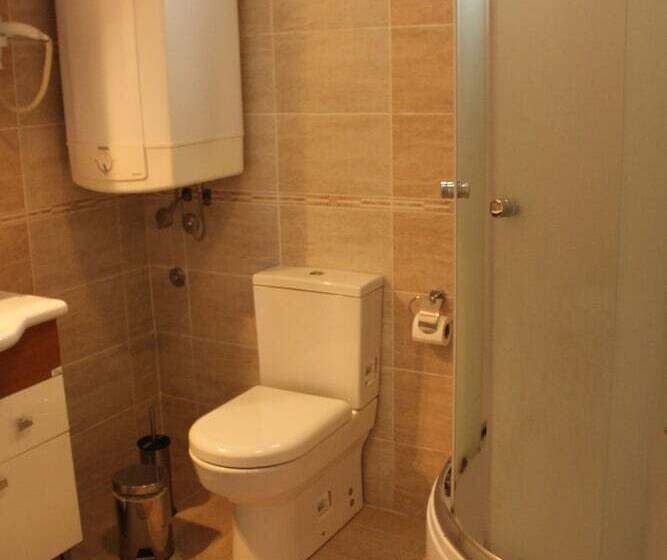 مبيت وإفطار Ayvalık Pansiyon