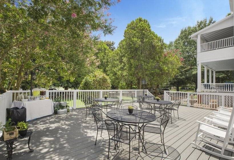 Liberty Hall Bed And Breakfast