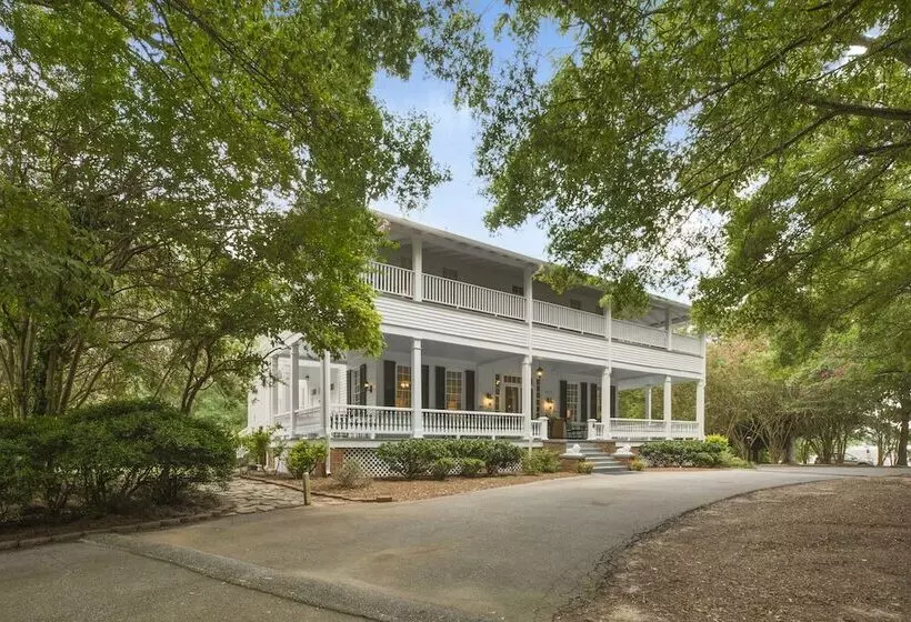 Liberty Hall Bed And Breakfast