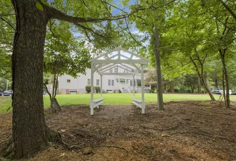 Liberty Hall Bed And Breakfast