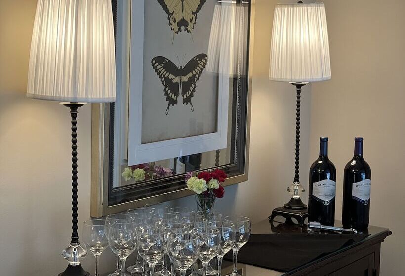 Liberty Hall Bed And Breakfast