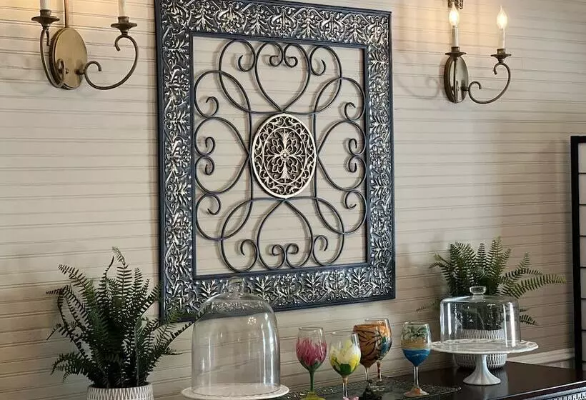 Liberty Hall Bed And Breakfast