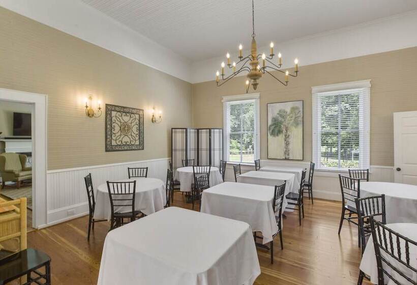 Liberty Hall Bed And Breakfast