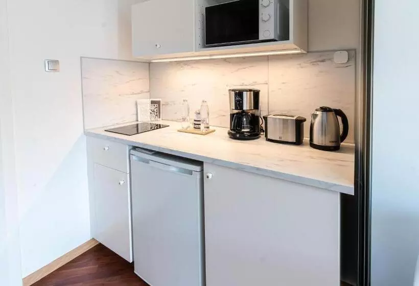 Majatalo Rooms Močilnik