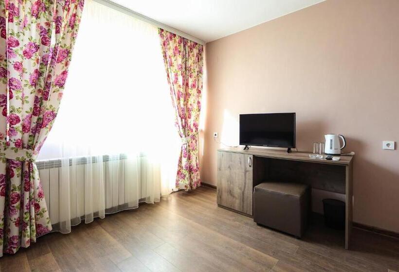 بنسيون The Secret Garden