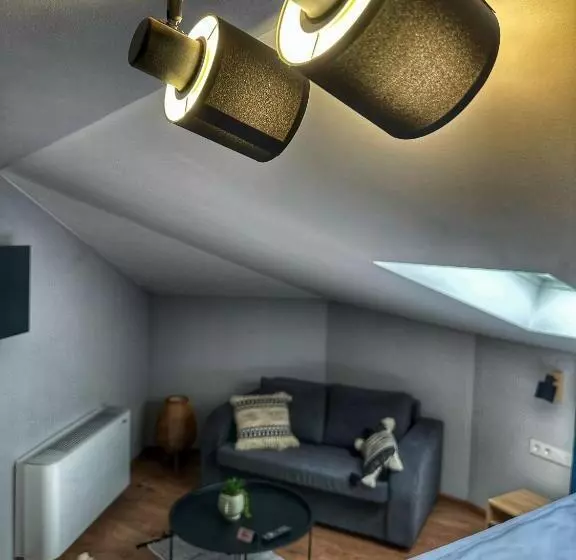 Majatalo The Secret Garden