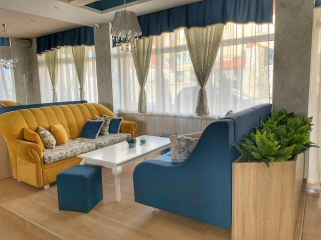 بنسيون The Secret Garden