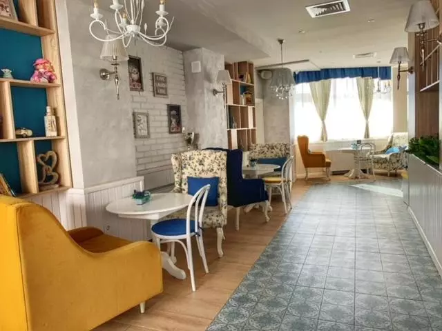 Majatalo The Secret Garden