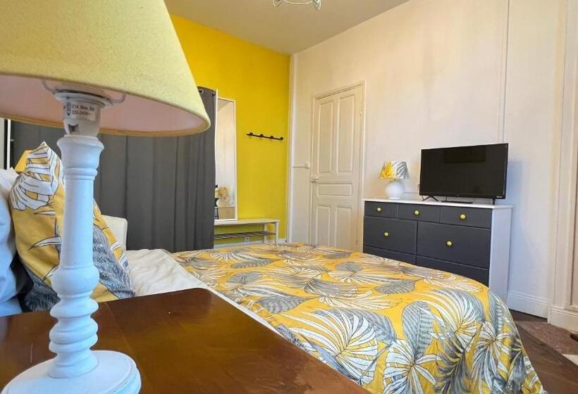 Petit Appartement Dans Une Maison