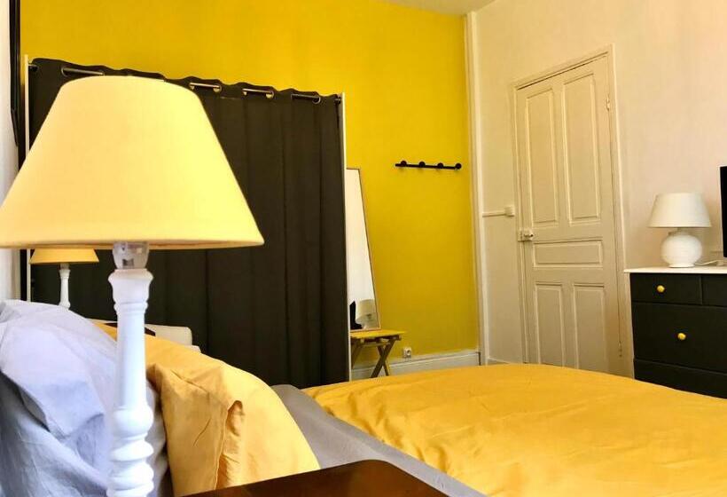 Petit Appartement Dans Une Maison