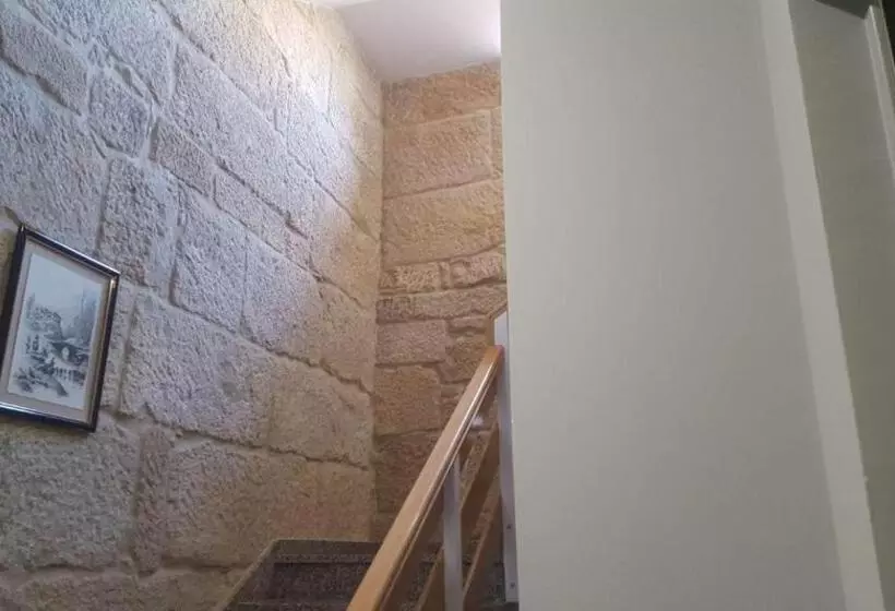 Albergue Parroquial Santiago Apostol De Redondela